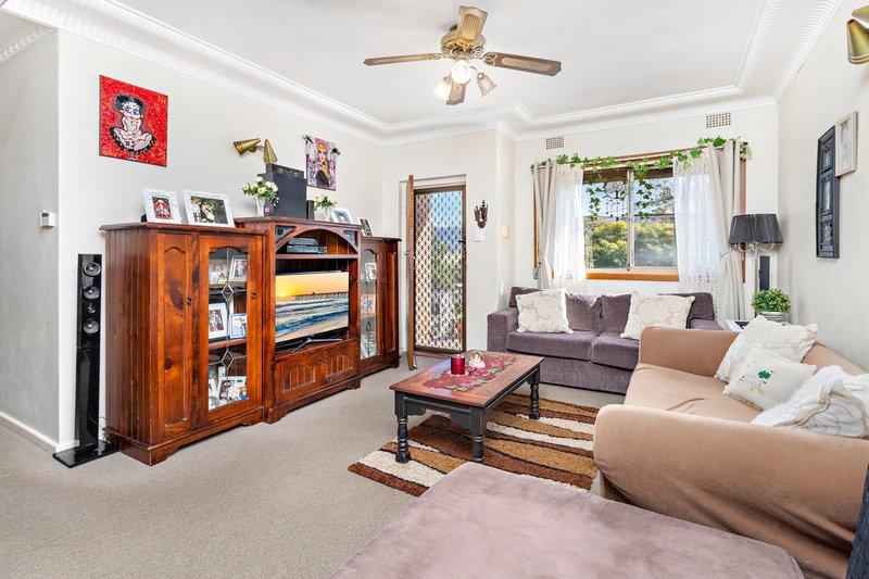 Photo - 135 Marshall Street, Dapto NSW 2530 - Image 4