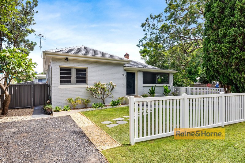 135 Memorial Avenue, Ettalong Beach NSW 2257