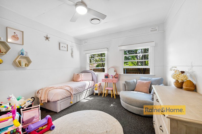 Photo - 135 Memorial Avenue, Ettalong Beach NSW 2257 - Image 8