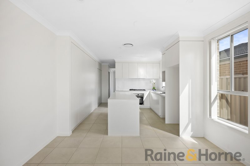 Photo - 135 Narrami Road, Austral NSW 2179 - Image 4