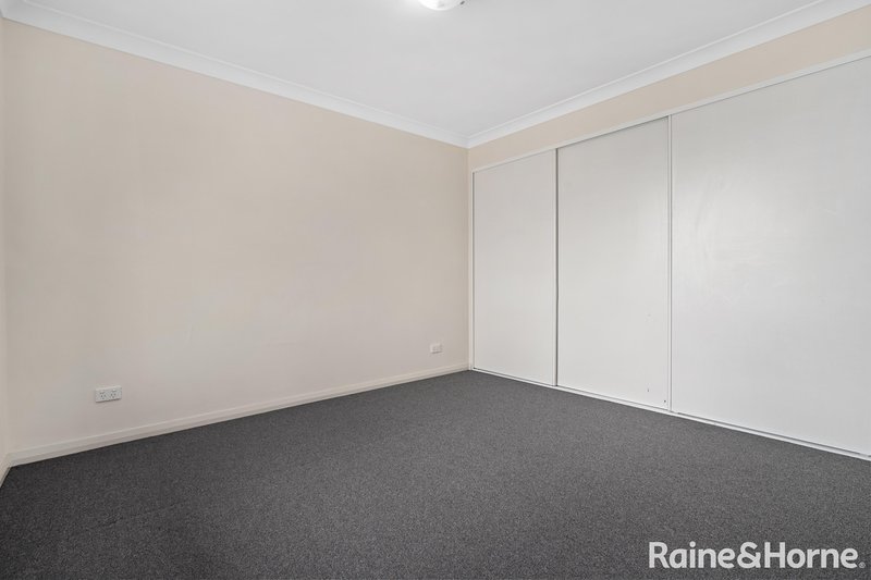 Photo - 1/35 Neerini Ave , Smithfield NSW 2164 - Image 3