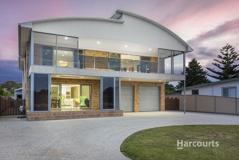 135 Old Bass Highway, Wynyard TAS 7325