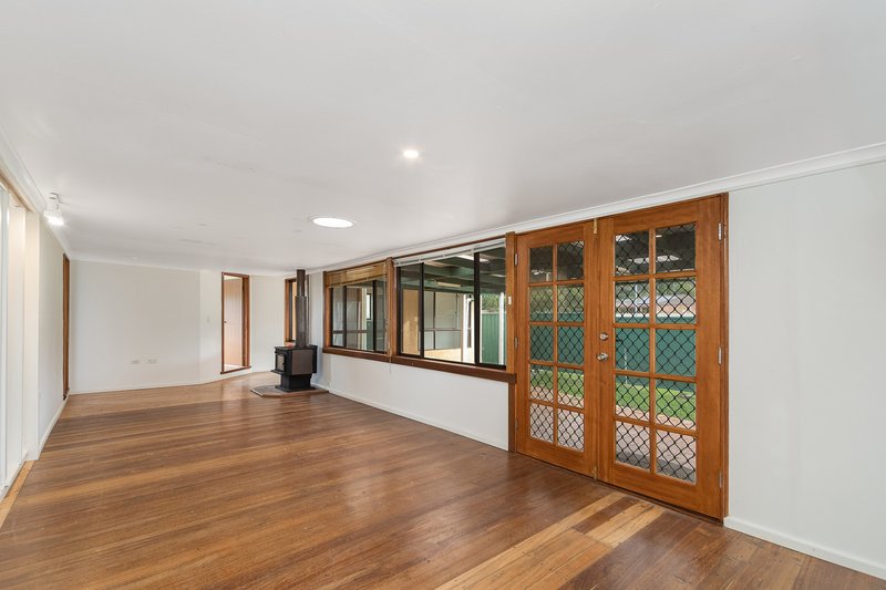 Photo - 135 Pacific Highway, Ourimbah NSW 2258 - Image 3