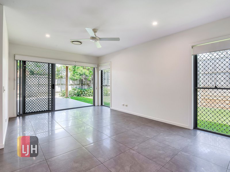 Photo - 135 Queens Road, Nudgee QLD 4014 - Image 4