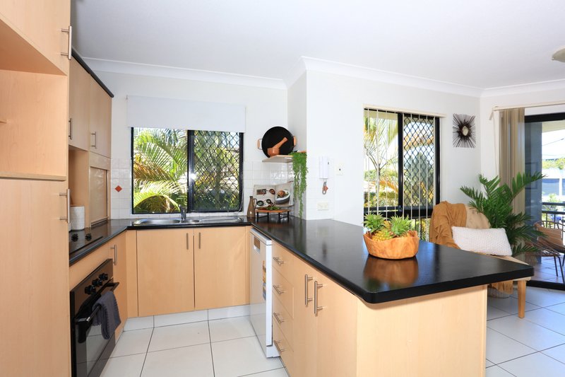 Photo - 13/5 Railway Street, Southport QLD 4215 - Image 6