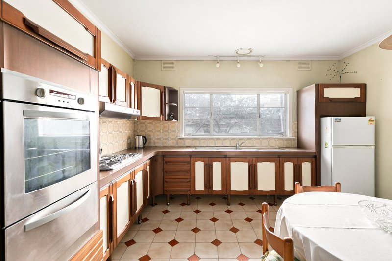 Photo - 135 Rennie Street, Coburg VIC 3058 - Image 7