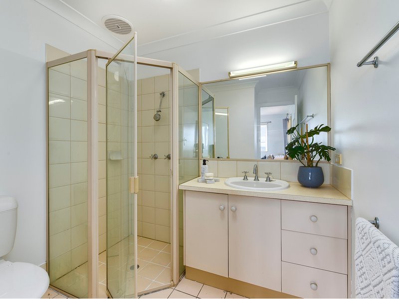 Photo - 135 Rockbourne Terrace, Paddington QLD 4064 - Image 7