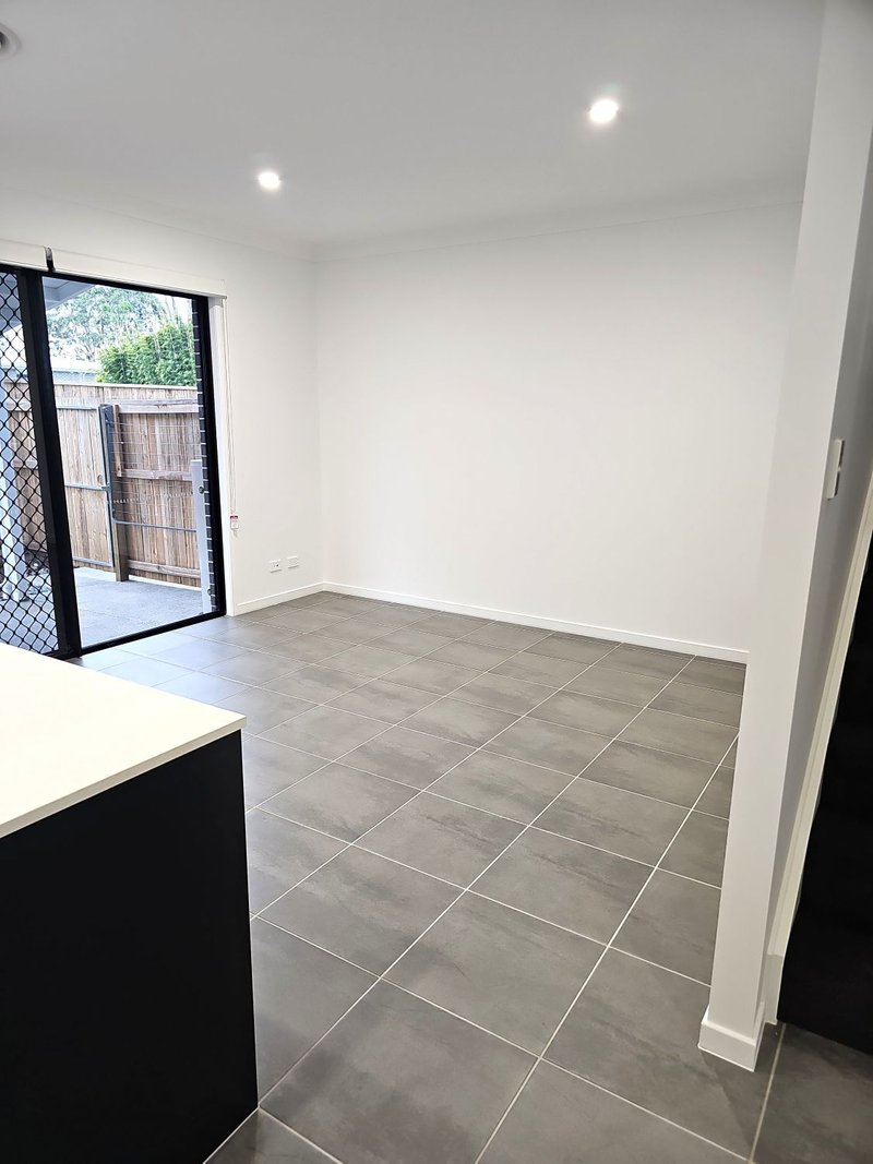 Photo - 13/5 Royal Street, Kallangur QLD 4503 - Image 5