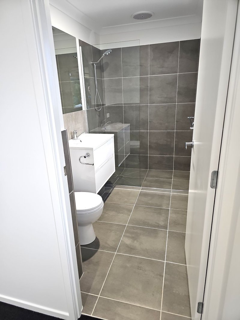 Photo - 13/5 Royal Street, Kallangur QLD 4503 - Image 9