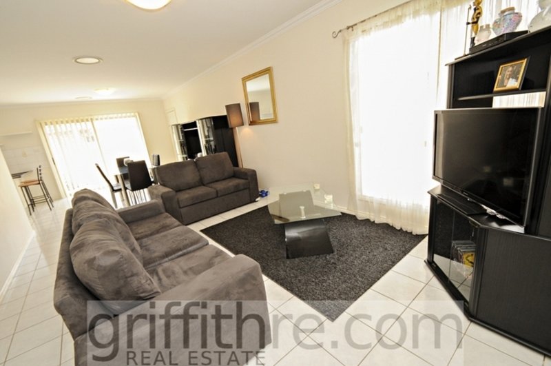 Photo - 1/35 School Street, Hanwood NSW 2680 - Image 5