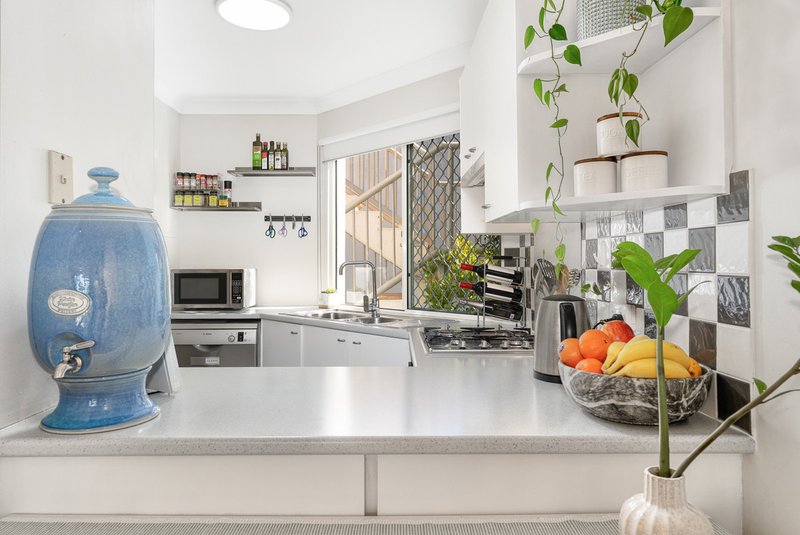 Photo - 1/35 Silva Street, Ascot QLD 4007 - Image 8