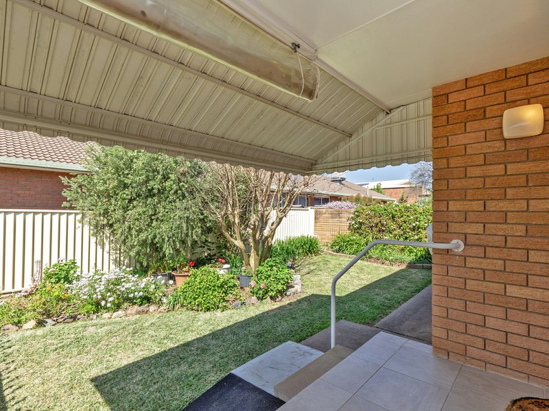 Photo - 1/35 Susanne Street, South Tamworth NSW 2340 - Image 2