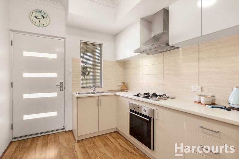 Photo - 1/35 Tuckey Street, Mandurah WA 6210 - Image 10