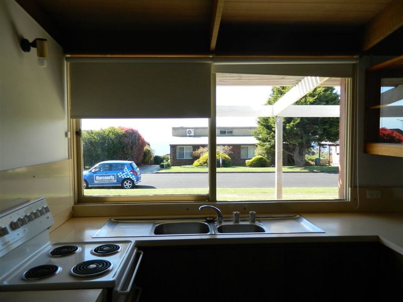 Photo - 135 Upper Maud Street, West Ulverstone TAS 7315 - Image 4