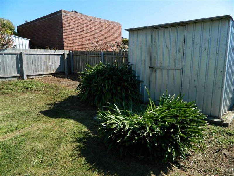 Photo - 135 Upper Maud Street, West Ulverstone TAS 7315 - Image 11