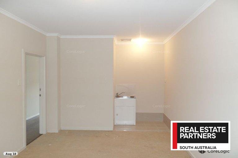 Photo - 1/35 Victoria Parade, Mawson Lakes SA 5095 - Image 9