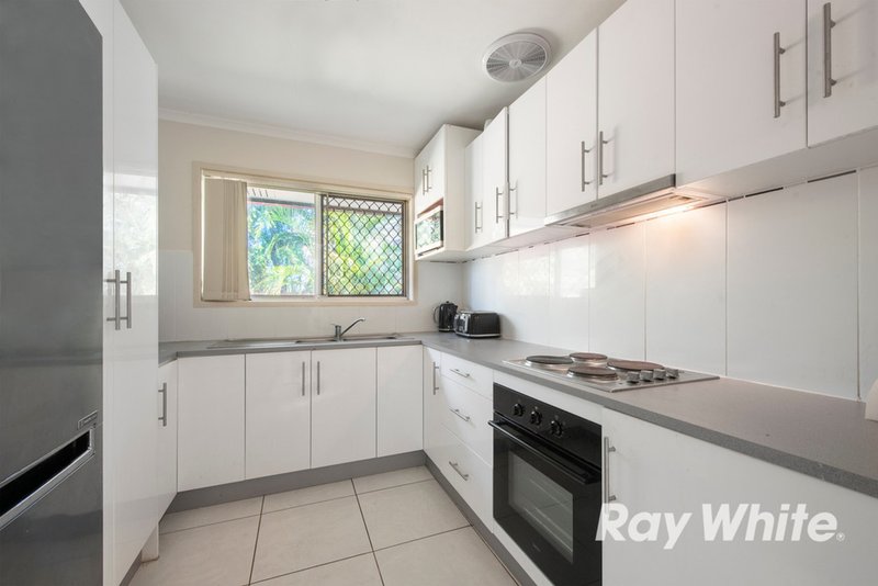 Photo - 135 Wagensveldt Street, Slacks Creek QLD 4127 - Image 2