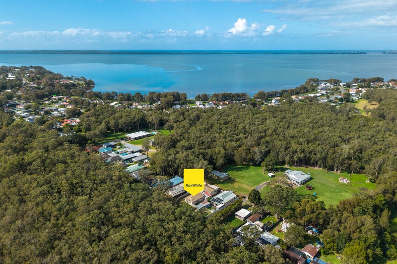 Photo - 1/35 Warner Avenue, Tuggerawong NSW 2259 - Image 1