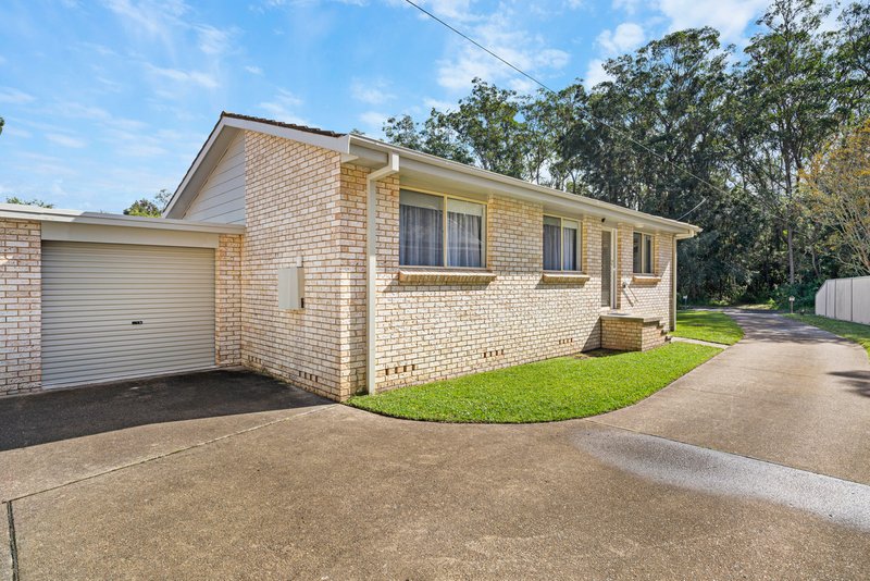 Photo - 1/35 Warner Avenue, Tuggerawong NSW 2259 - Image 2