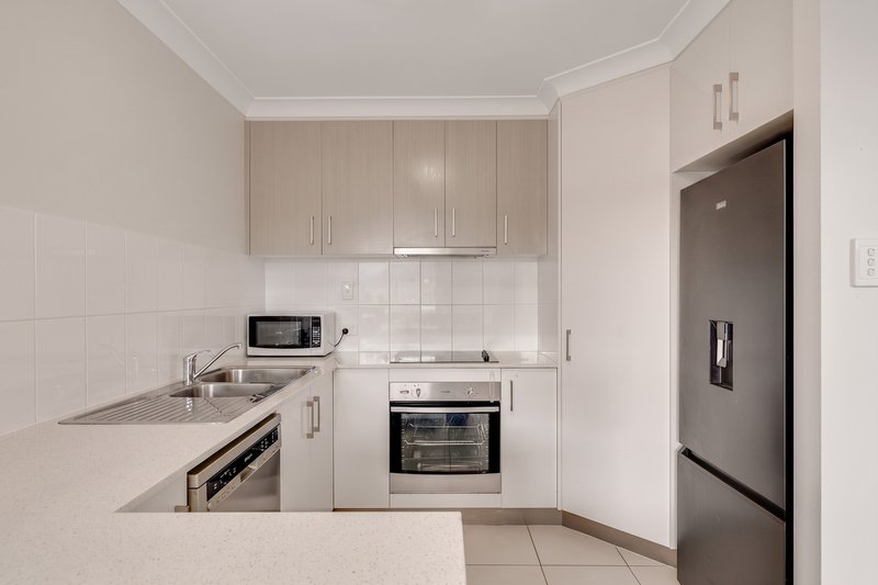 Photo - 1/35 Woleebee Drive, Glenvale QLD 4350 - Image 4