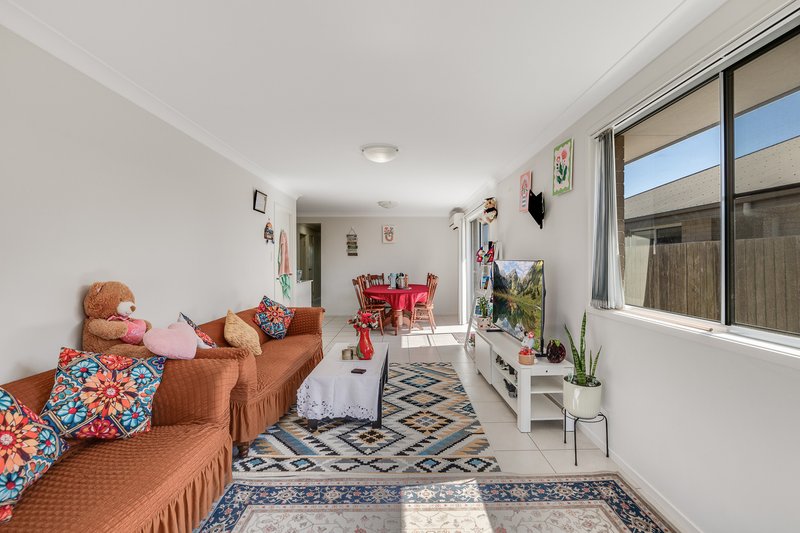 Photo - 1/35 Woleebee Drive, Glenvale QLD 4350 - Image 7