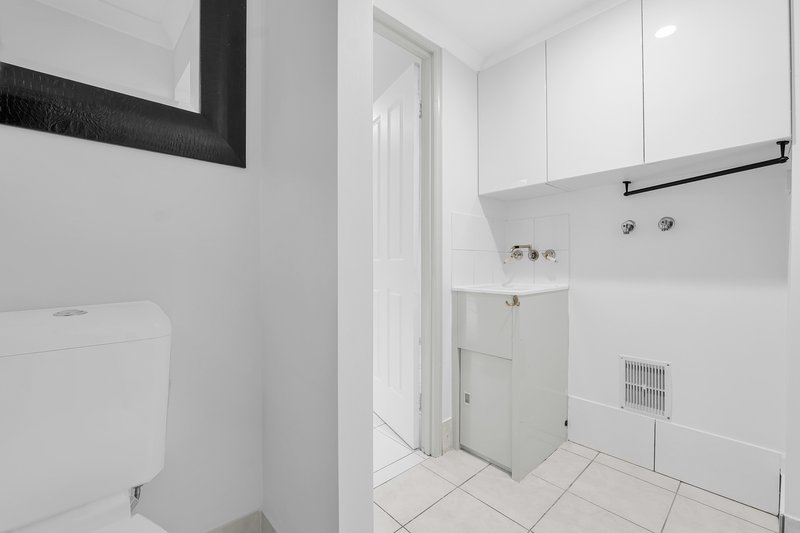 Photo - 13/519 Tingal Road, Wynnum QLD 4178 - Image 12