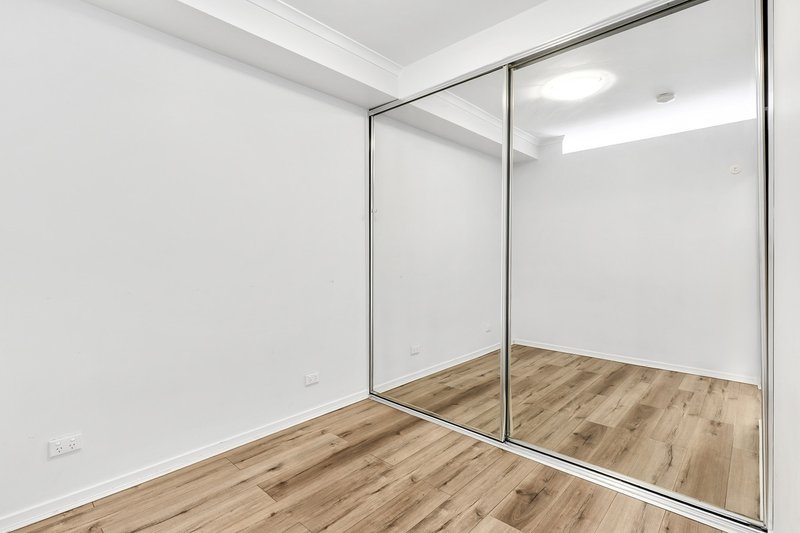 Photo - 13/56 Cowlishaw Street, Greenway ACT 2900 - Image 6