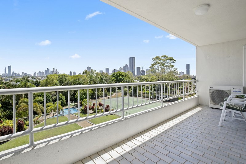 Photo - 13/56 Hooker Boulevard, Mermaid Waters QLD 4218 - Image 4