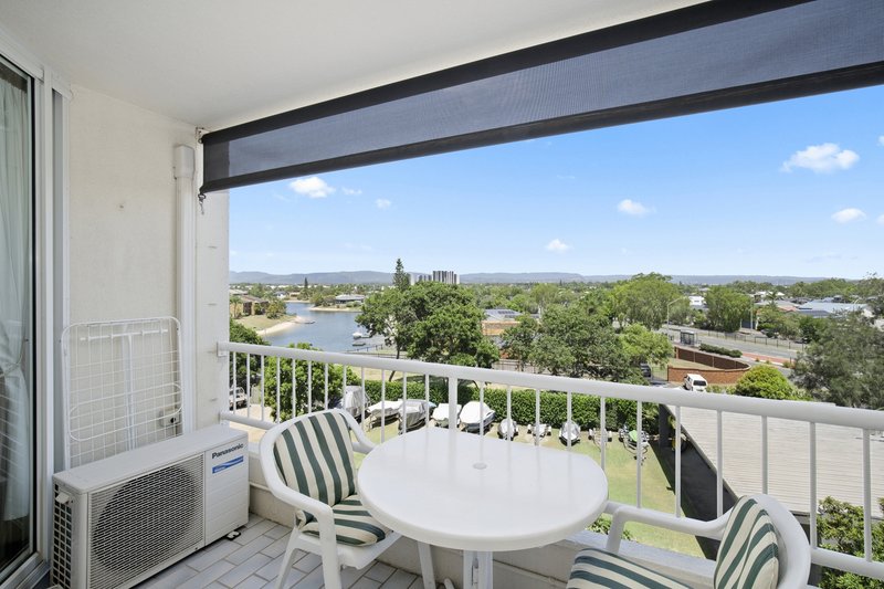 Photo - 13/56 Hooker Boulevard, Mermaid Waters QLD 4218 - Image 16