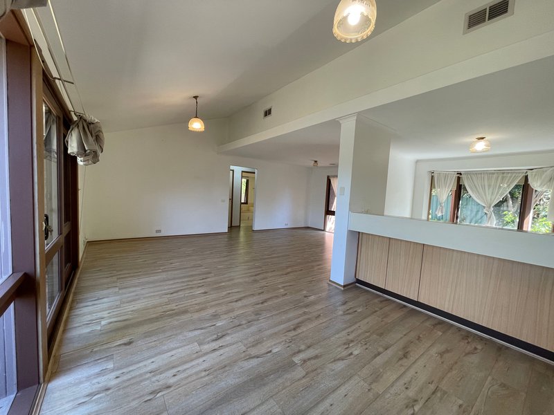 Photo - 1/358 Stephensons Road, Mount Waverley VIC 3149 - Image 5