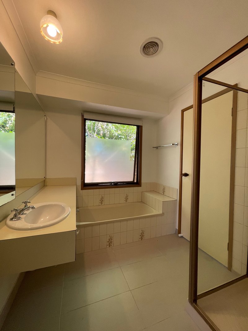 Photo - 1/358 Stephensons Road, Mount Waverley VIC 3149 - Image 7
