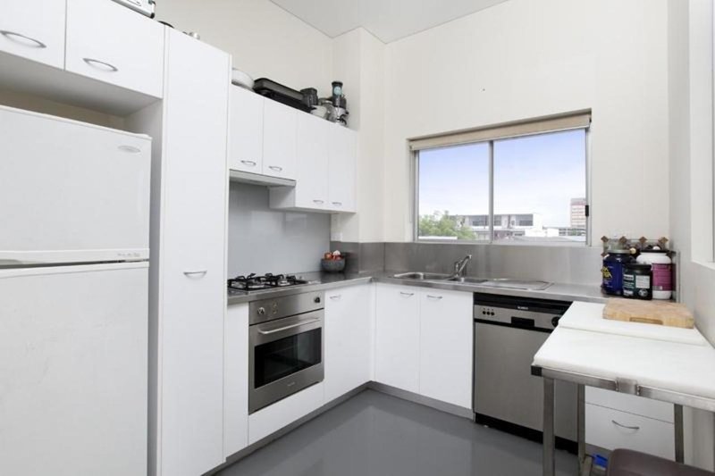 Photo - 135/83 Robertson Street, Fortitude Valley QLD 4006 - Image 3