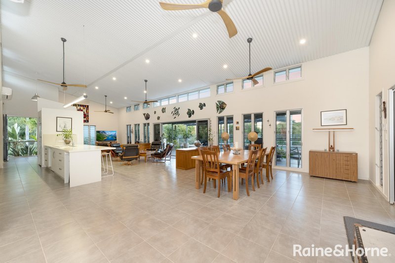 Photo - 136-138 Gifford Street, Horseshoe Bay QLD 4819 - Image 8