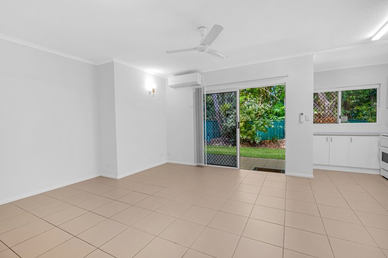 Photo - 13/6-8 Faculty Close, Smithfield QLD 4878 - Image 7