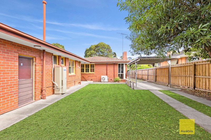 Photo - 136 Barrabool Road, Highton VIC 3216 - Image 9