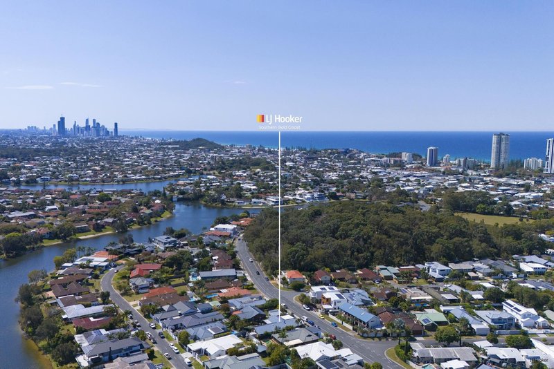 136 Burleigh Street, Burleigh Waters QLD 4220