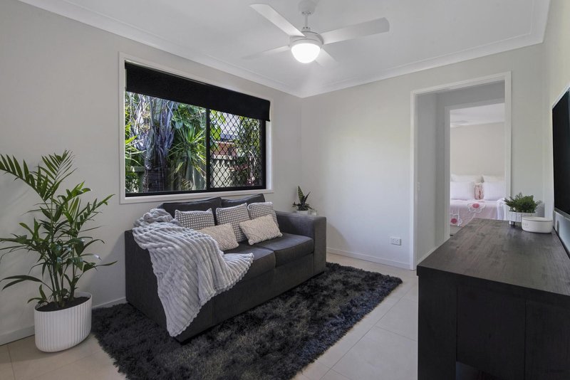 Photo - 136 Burleigh Street, Burleigh Waters QLD 4220 - Image 19