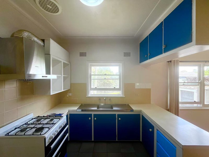 Photo - 136 Carlingford Road, Epping NSW 2121 - Image 5