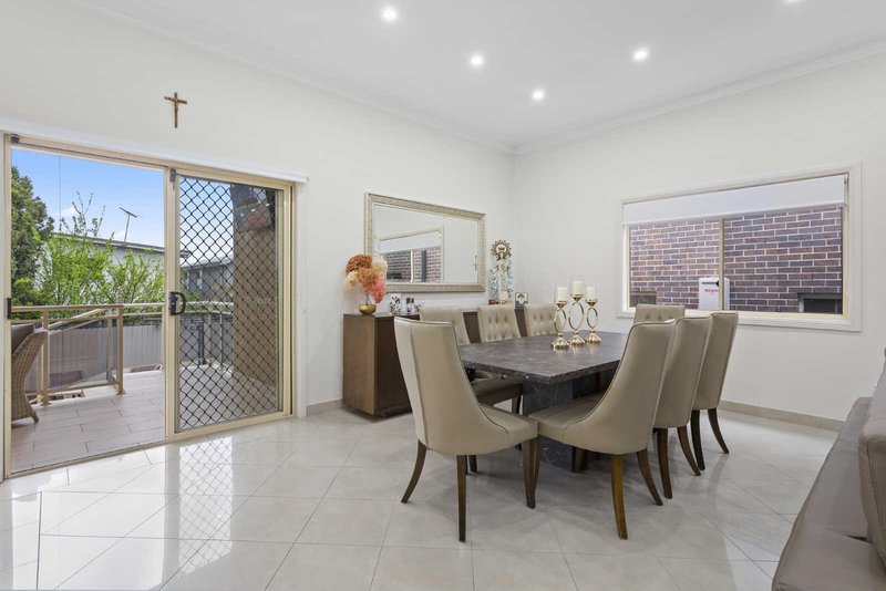 Photo - 136 Chetwynd Road, Guildford NSW 2161 - Image 3