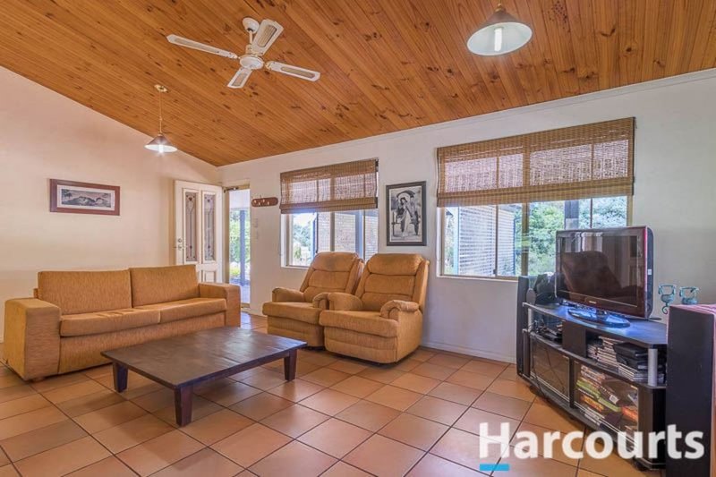 Photo - 136 Clifton Downs Road, Herron WA 6211 - Image 11