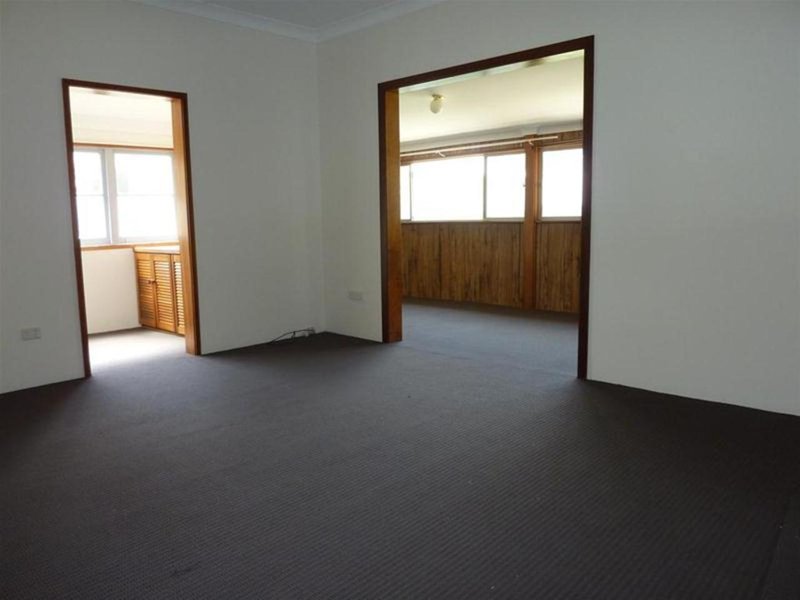 Photo - 136 Cornwall Street, Taree NSW 2430 - Image 6