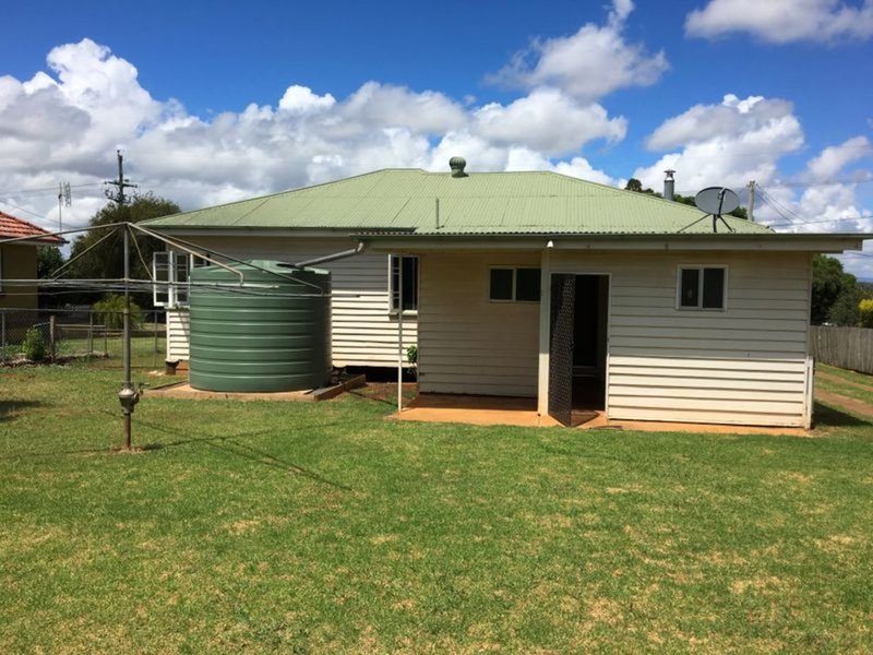 Photo - 136 Doonkuna Street, Kingaroy QLD 4610 - Image 12