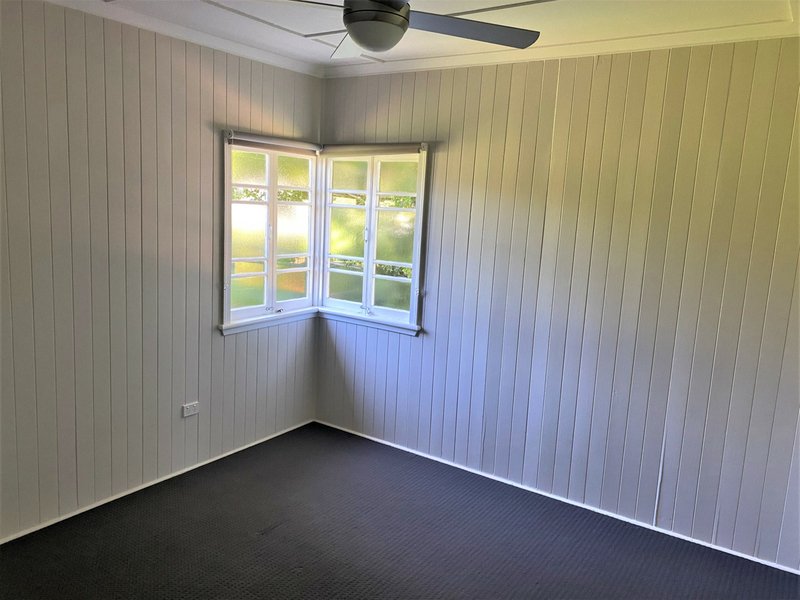 Photo - 136 Doonkuna Street, Kingaroy QLD 4610 - Image 9