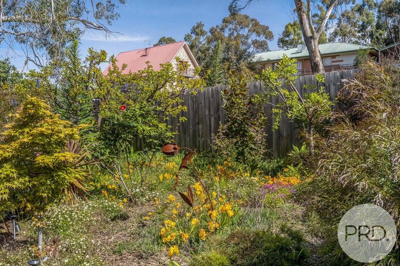 Photo - 136 Flagstaff Gully Road, Lindisfarne TAS 7015 - Image 11