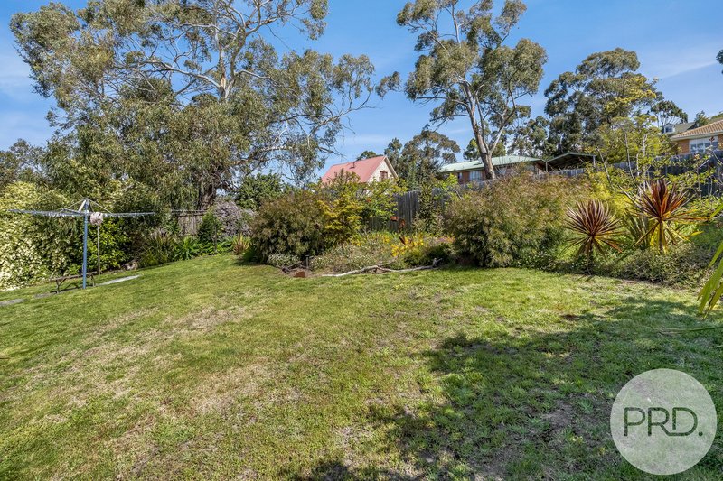 Photo - 136 Flagstaff Gully Road, Lindisfarne TAS 7015 - Image 14