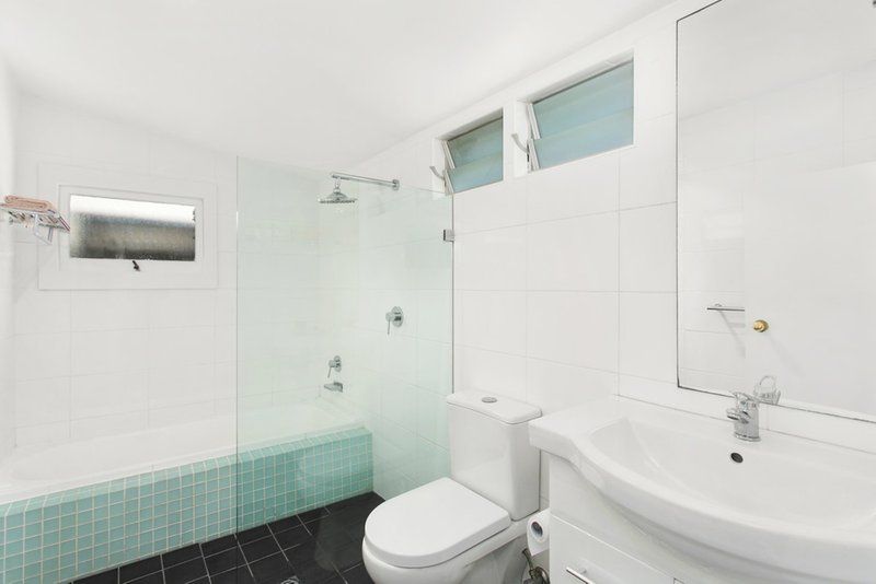 Photo - 136 Fletcher Street, Woollahra NSW 2025 - Image 4