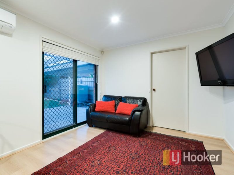 Photo - 136 Hinrichsen Drive, Hallam VIC 3803 - Image 6