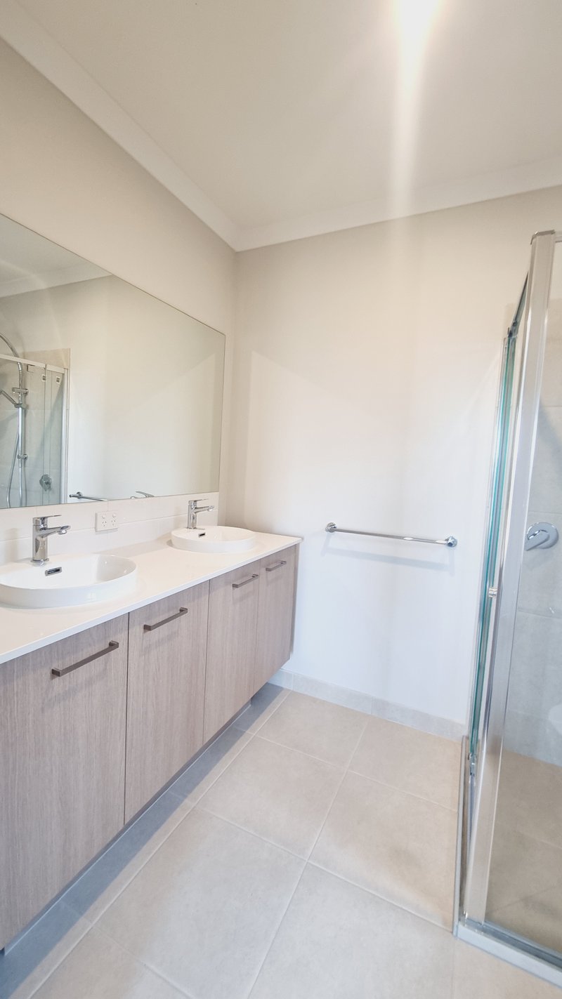 Photo - 136 Kirkpatrick Boulevard, Truganina VIC 3029 - Image 20