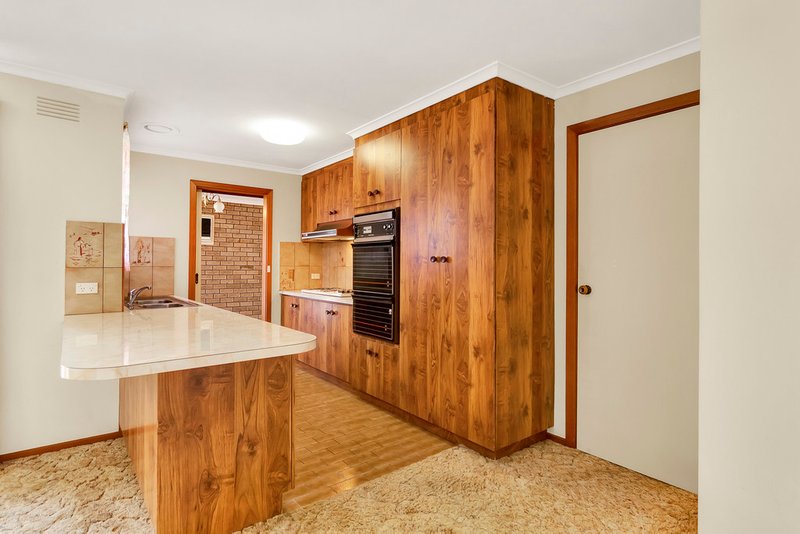 Photo - 136 Morris Road, Hoppers Crossing VIC 3029 - Image 8