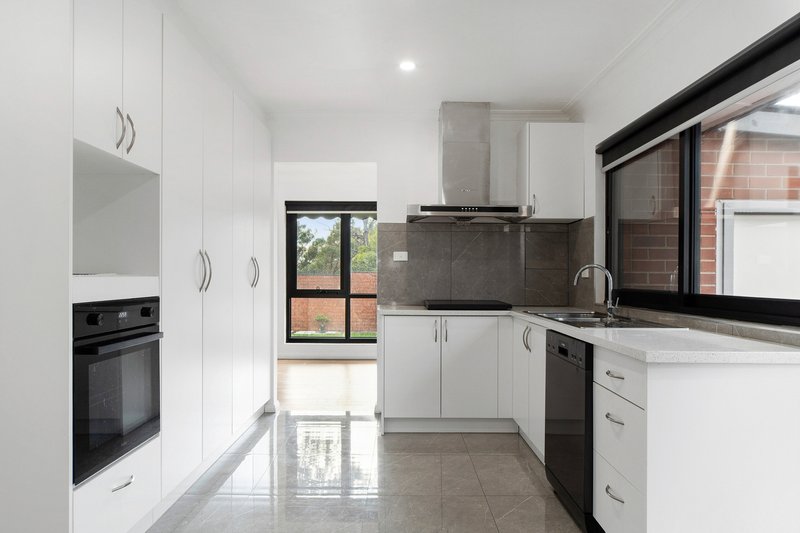 Photo - 136 Skye Road, Frankston VIC 3199 - Image 3